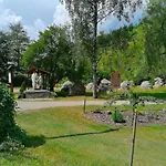 Daire Dvojizbovy Utulny Oscadnica