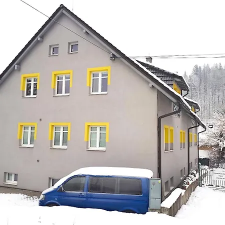 Dvojizbovy Utulny * Oscadnica