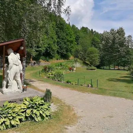 Dvojizbovy Utulny *